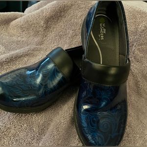 Dansko Work Wonders Clogs- fun!